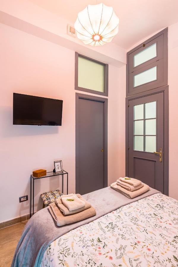 Apartamento Eccehomo 29 La Casa Di Piero Nápoles Exterior foto